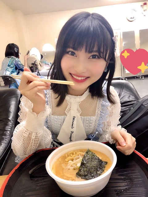 【AKB48】嬉しそうにラーメン食べてるせいちゃんが可愛い【福岡聖菜】