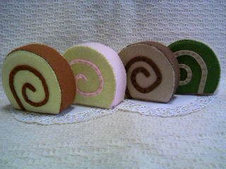 フェルト小物 ロールケーキ はっぴーはんどめいど