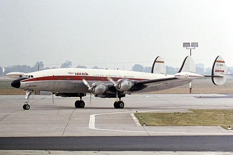 800px-Iberia_Lockheed_L-1049G_Super_Constellation