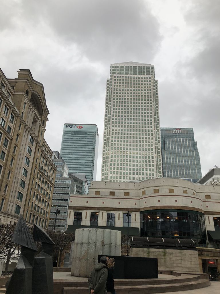 カナリー ワーフ Canary Wharf 英国の旅 Chikoインターナショナルの風に吹かれて