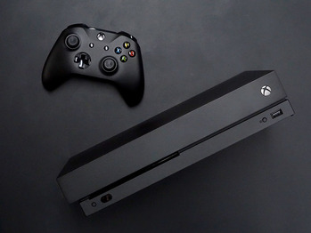 Xbox One X (3)