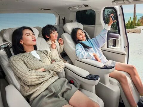 高級SUV・ミニバンで異常に高い環境ライト使用、中国車内UXのキャプチャー