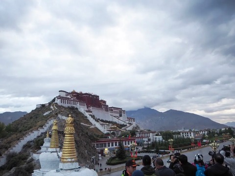 薬王山・磨崖千仏