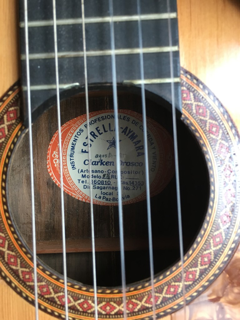 クラルケン オロスコ作のボリビア ギターを入手 ランラン日記王