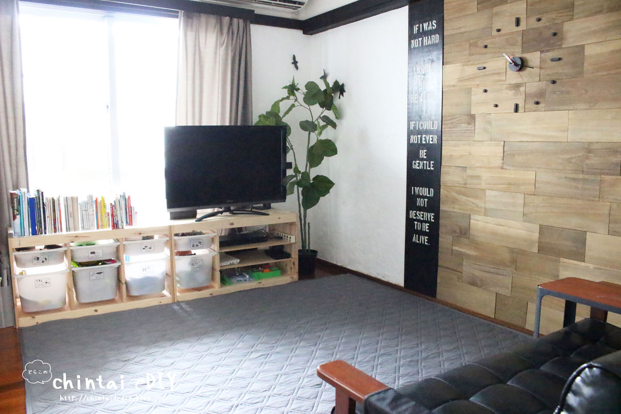 簡単diy 塩ビパイプでブランケットハンガーを 100均木材で足つぼマット置き場を作ってみました どらこの賃貸でdiy