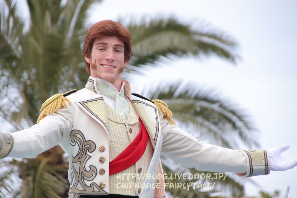 フロファン Disneyと共に生きる チップとデールと共に