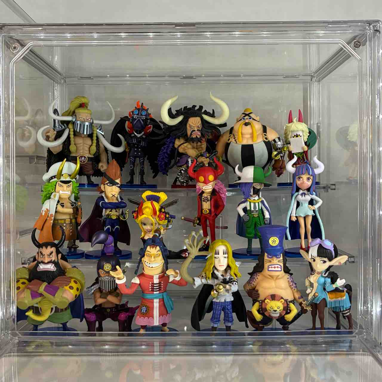 ダイソー 透明コレクションケース : チルチル フィギュアの部屋
