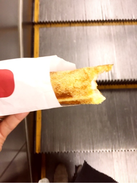 {19084445-AA2D-4F3D-9D5F-3766703AB185:01}