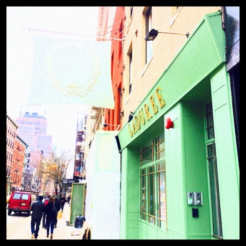 {E715617E-88B8-4BE2-A775-659776C8A400:01}