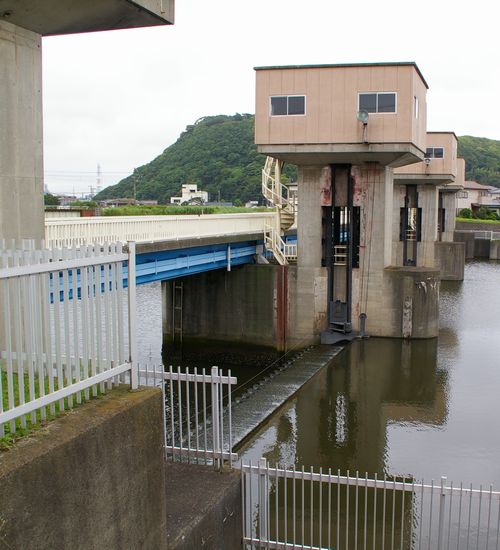 人見取水堰