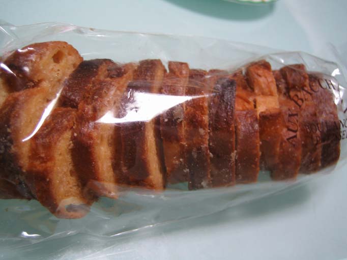 ラム入りバターで作った手作りラスク オーバカナル 赤坂店 心に美味しい食べ物探し