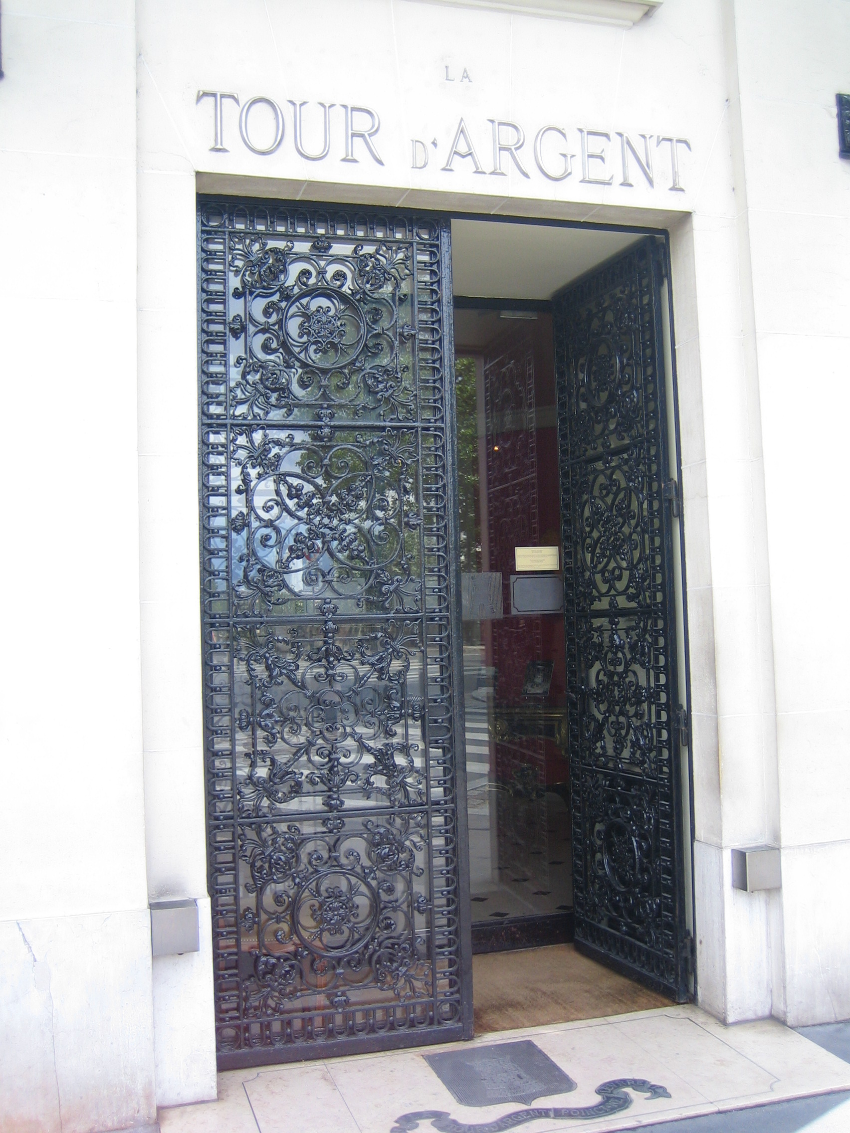パリで一番好きなレストラン 林さんの仕事場 La Tour D Argent ラ トゥール ダルジャン 心に美味しい食べ物探し