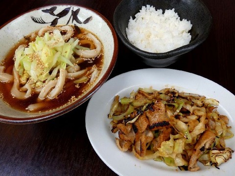 焼きモツ定食