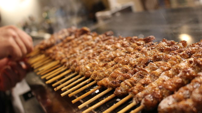 常盤台に『かわ屋』っていう博多の超有名店が8/29(月)に上陸！スゴイ鳥皮串がウリの焼き鳥屋さんらしい。 いた