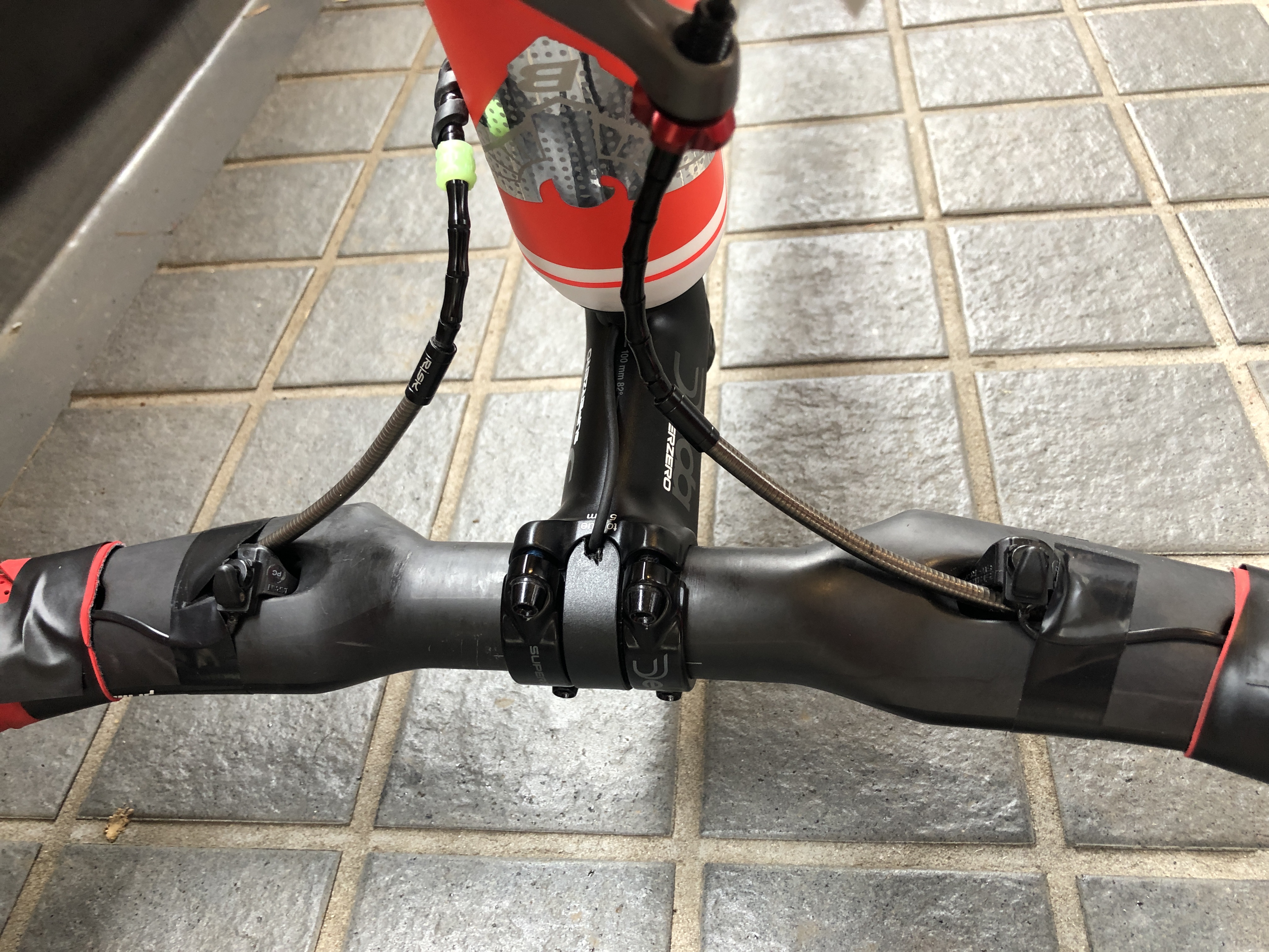 Di2のスイッチ移設とかDEDA SUPERZEROステムを弄ったりする話