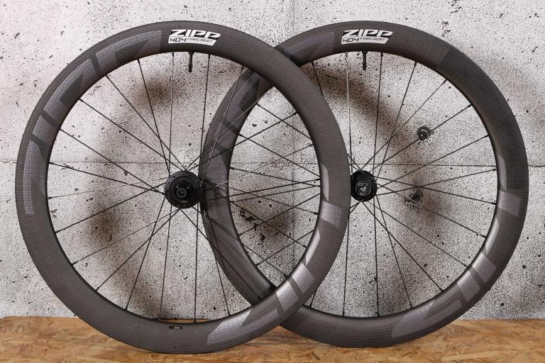 ZIPP404 FIRECREST リムブレ Zipp 404 Firecrest Carbon Tubeless Rim Brake Front - Big