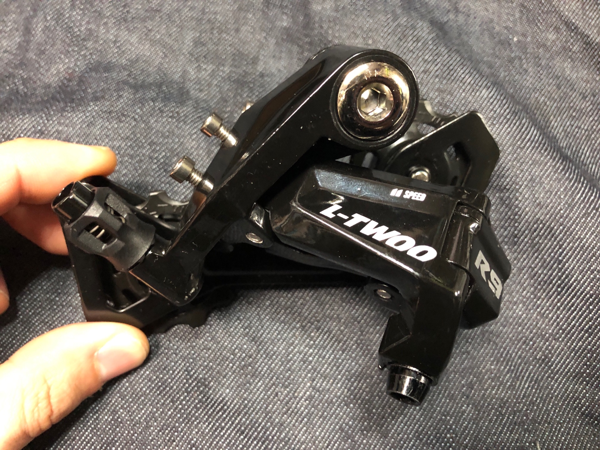 中華コンポ 1万円の11速コンポーネント L Twoo R9が届いた話 開封の儀 親指シフト しがないリーマンと自転車の話 中華コンポ 1万円の11速コンポーネント L Twoo R9が届いた話 開封の儀 親指シフト しがないリーマンと自転車の話