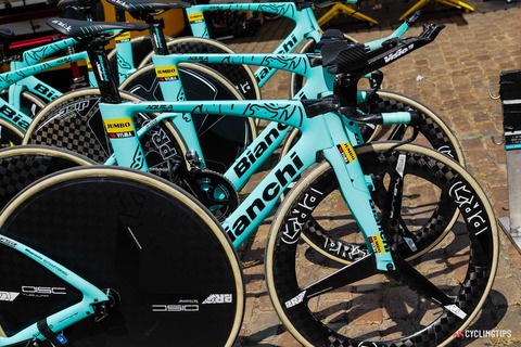 2019-TdF-Jumbo-Visma-Bianchi-Aquila-1