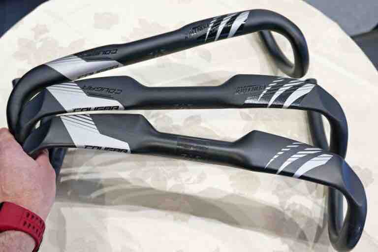 Controltech cougar カーボンハンドル　エアロ Amazon.com: CONTROLTECH Cougar Carbon Aero Handlebar 31.8