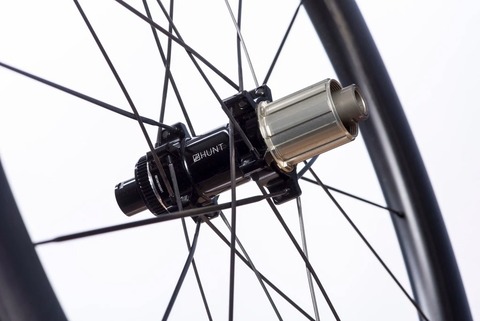 HUNT-54-Aerodynamicist-UD-Carbon-Spoke-Disc-Rear-Hub