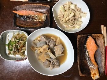 デパ地下ちらし寿司 お弁当持って出勤です