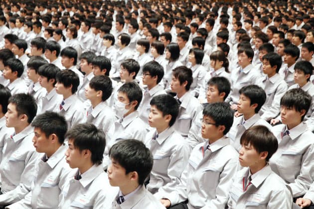 朗報】家族全員トヨタ系列で働いた結果、人生がトヨタに支配されるwwww 