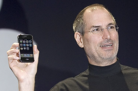  Apple、2008 年の iPhone 販売目標 1,000 万台を達成