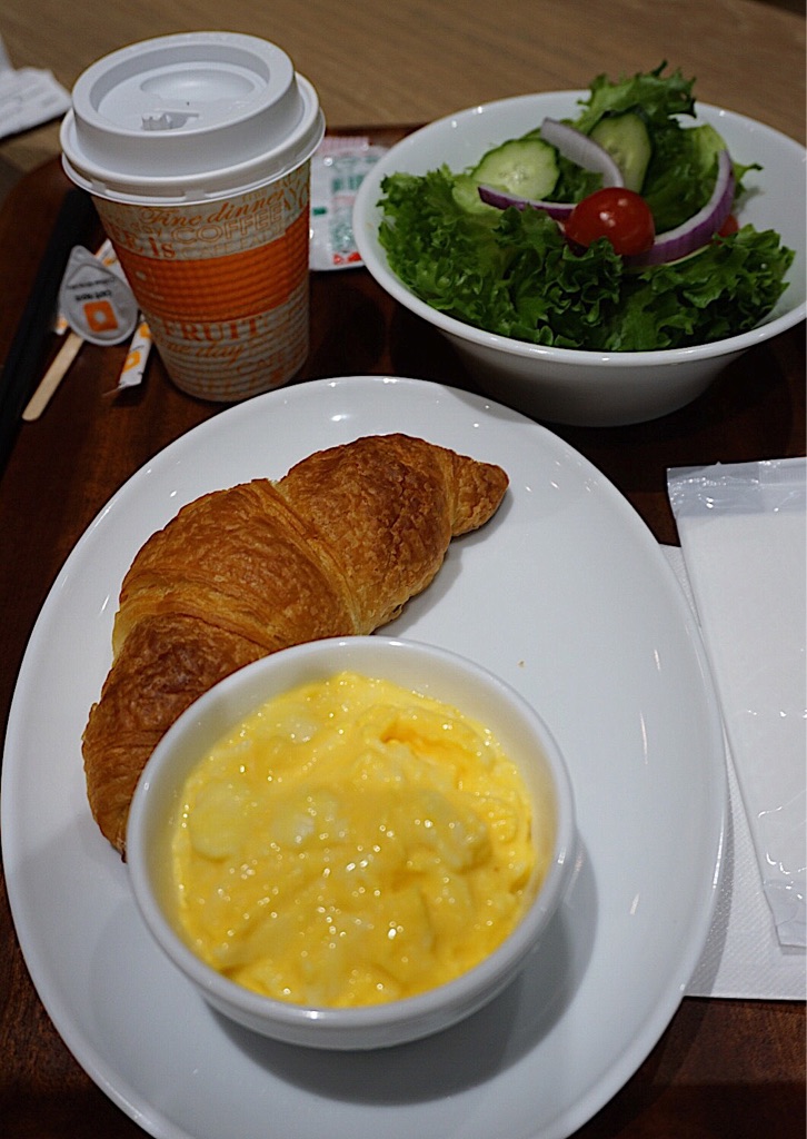 三日月屋 Cafe 福岡空港店 あまりの早い時間に開いている店がなくて 続 モルトの食趣自由 北九州 三日月屋 Cafe 福岡空港店 あまりの早い時間に開いている店がなくて 続 モルトの食趣自由 北九州