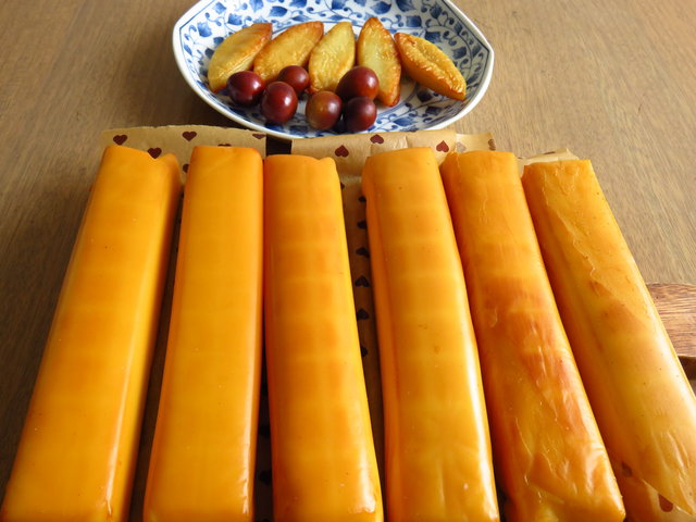スモークチーズ はじめての燻製にどうでしょう こんな感じで いつも燻製してます ちょい買い雑記帳