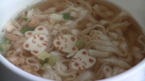 PIC_0678.JPG>日清 マグうどん きざみキツネ 豚カレー