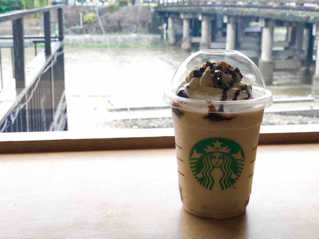 スタバ キャラメル スモア