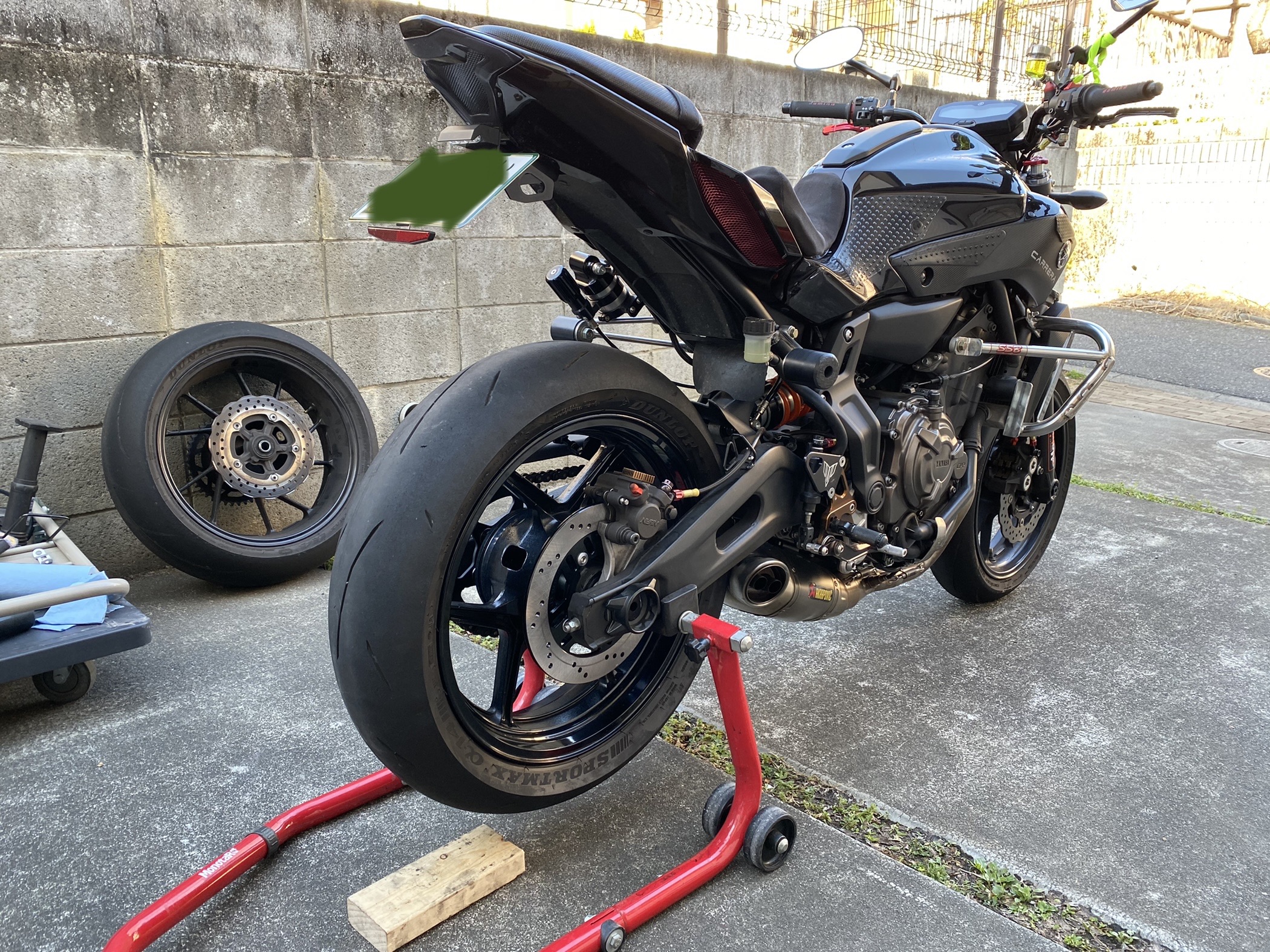 MT-07に4.5Jリアホイールをぶち込む : 二輪の記録と記憶 (現在MT-07) MT-07に4.5Jリアホイールをぶち込む : 二輪の記録と記憶 (現在MT-07)