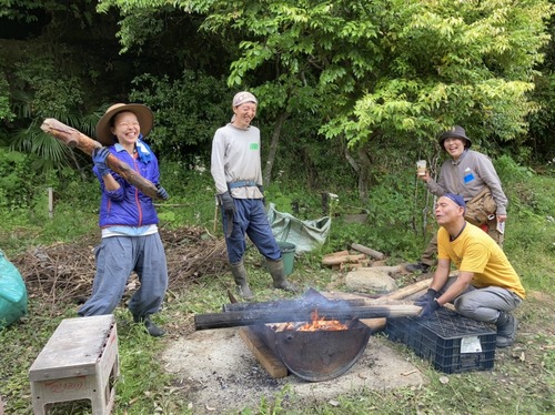 A656EECE-7C51-4049-A55B-3A468FDD90F4