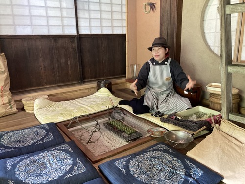 1A185C4D-7C13-4B62-970C-9D45601BA92C