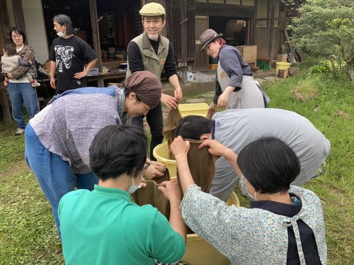 52DC869B-A139-488E-BC8F-3FF26A9C2E57