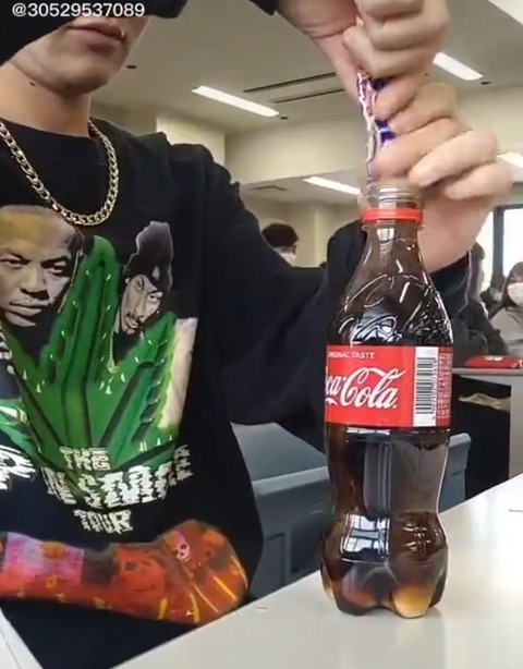 動画 授業中にメントスコーラした結果wwwwwwwwwwwwwwwwwwww 超陰キャ速報 記事コメント 1