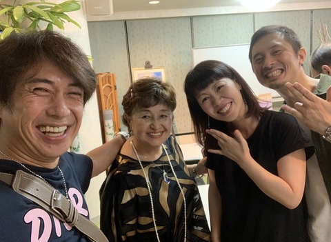 2F2C1850-11C5-4B02-B773-2A83AB77BD5C