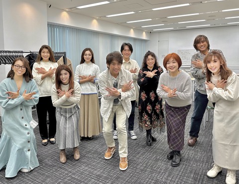 FCC3F4EE-F938-4F81-8A6D-52B9D860DB1E