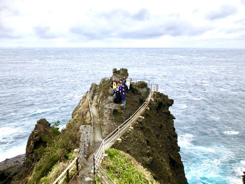 9A36CDA8-FB94-4969-A72C-7CFB2A630FF4