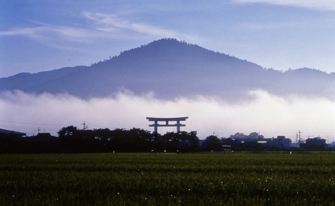 7585CE27-AE5E-4630-A7EC-E584C90738D7