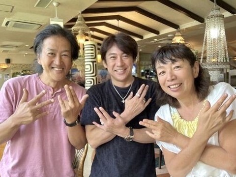 9E3175D9-3112-40BC-93B4-B9520629EFBC