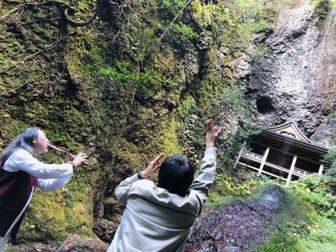 5B568A25-7EA0-4565-B29A-2059B01387A9