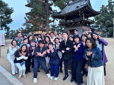 AFD06D56-B4C0-4DA2-8948-0D204782810F