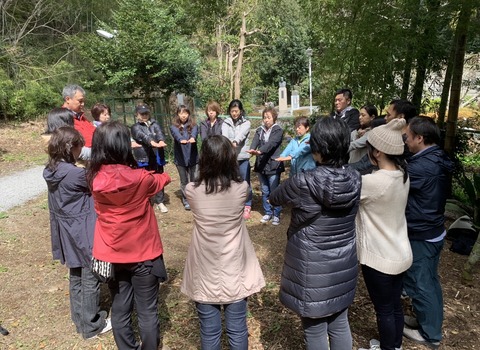 F98F0D26-9602-4623-90AC-37EFF7DF0138