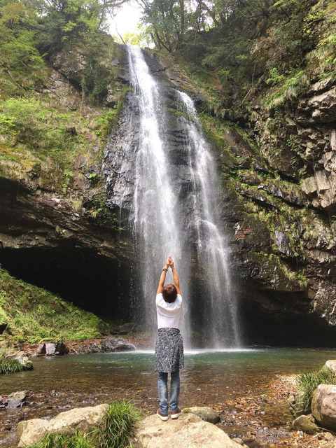 DD45B3FF-AE6D-4A38-926B-6B6C78737FE7