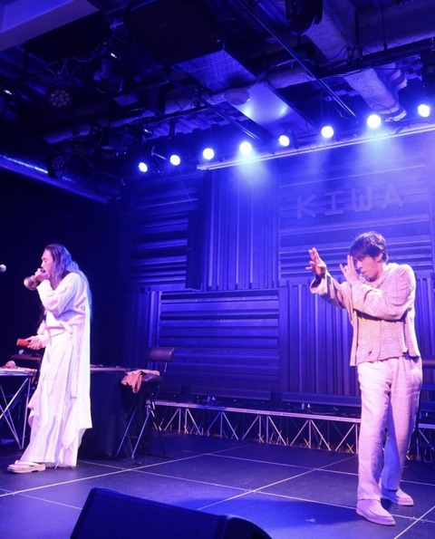 18443E2F-D057-4138-8F87-5362895ECD58