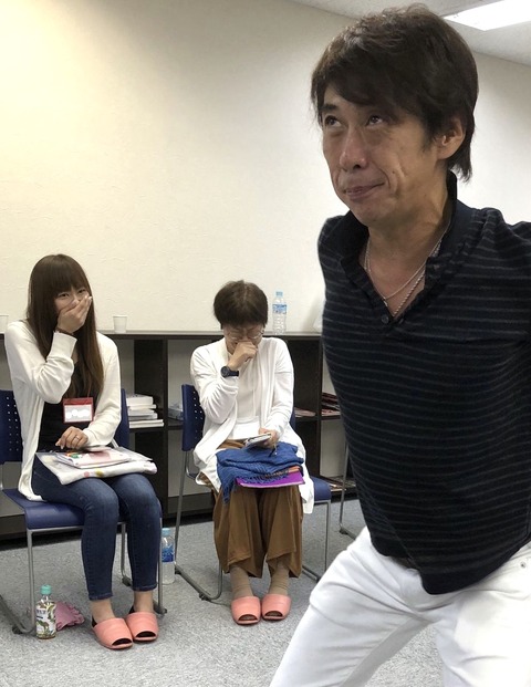 AA9D57EA-30B4-42B0-8DFB-2D72D7C88463