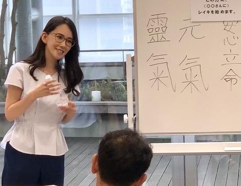 B68EC7F8-EA64-4C44-9E15-7320ECEF1C25