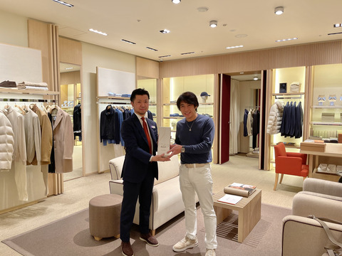 D9EF4AB3-C151-4E8B-801E-C7FAB13FA73E