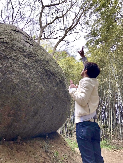 687665BB-285E-46AB-9A9A-98A34202A202